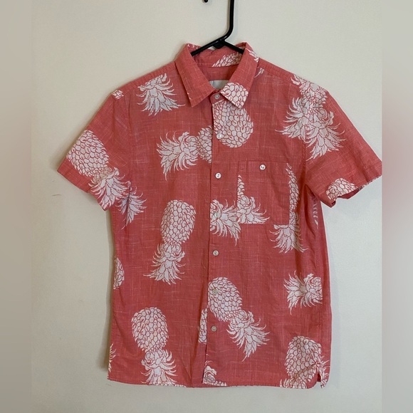 American Eagle Outfitters Other - American Eagle Outfitters Cotton Coral Short-Sleeve Pineapple Print Shirt